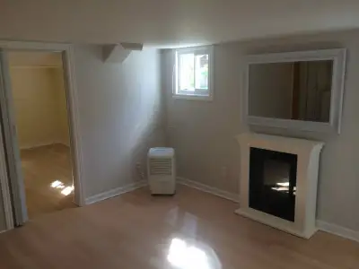 Beautiful 2 bed basement apartment in upscale home. Lots of natural light. Recently renovated (new f...
