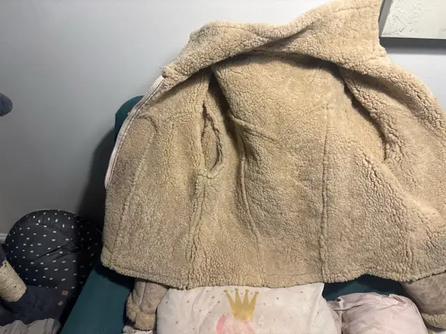 Zara Jacket in Women's - Tops & Outerwear in Calgary - Image 4