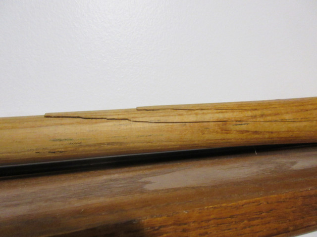 Toronto Blue Jays Willie Greene used broken bat in Arts & Collectibles in St. Catharines - Image 3