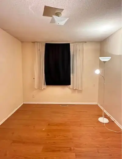 Cozy Private Room Available on the main Floor – Immediate Move-In! Or from 1st October, 2026. Single...