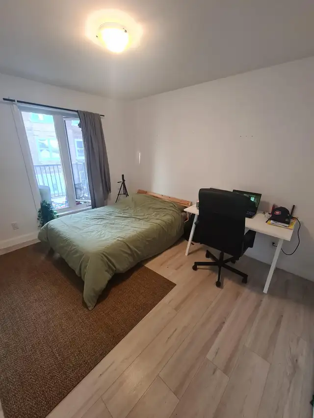 Lease Assignment for a 5½ Shared Apartment