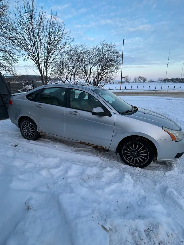 2009 Ford Focus in Cars & Trucks in Regina - Image 5