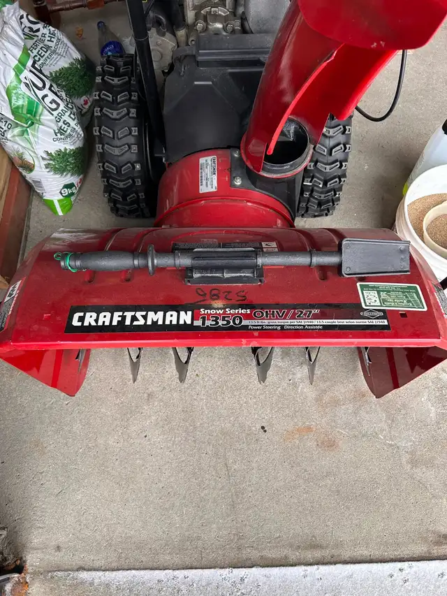 souffleuse à neige Craftsman Snowblower in Snowblowers in City of Montréal - Image 6