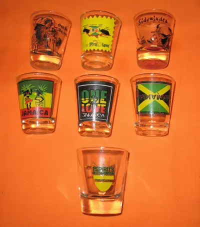Shooter / Shot Glasses. 4 Different Jamaica ones // 7 Cool short glasses. 2 Animated Funnies with co...