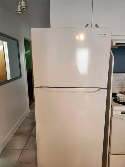 Réfrigérateur Frigidaire Neuf, View more