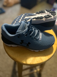 Under Armour ladies shoes - NEW 