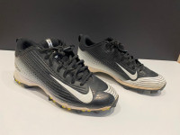 Nike Baseball Cleats, shoes size 6