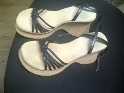 SANDALES CHICS ITALIENNES SEMELLES EN LIÈGE GR 7 FEMME: $10.00, View more