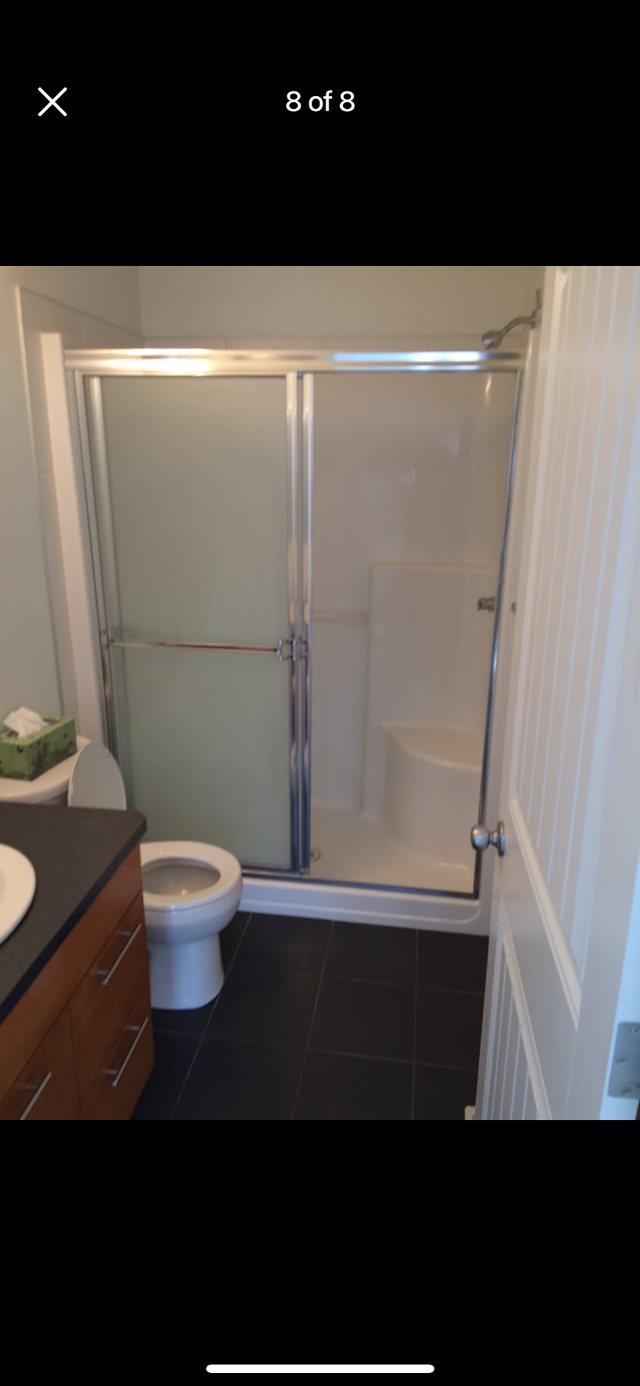 glass shower doors fxng. selling glass buthtub doors fixing and