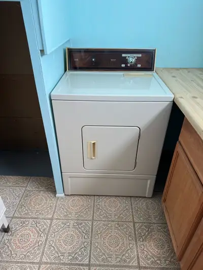 Sécheuse, View more