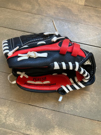 Left handed baseball glove / gant de baseball main gauche