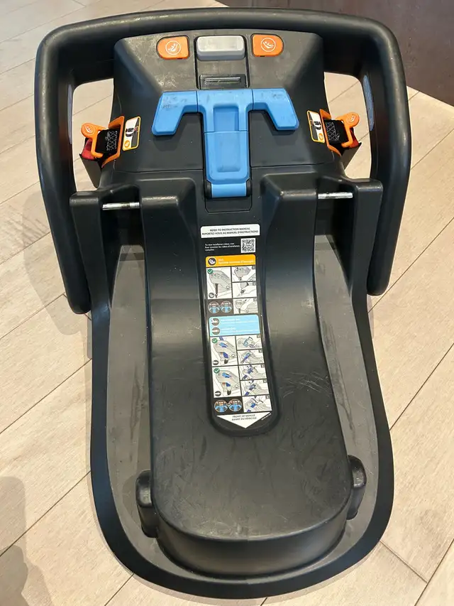 uppa baby car seat in Strollers, Carriers & Car Seats in Mississauga / Peel Region - Image 4