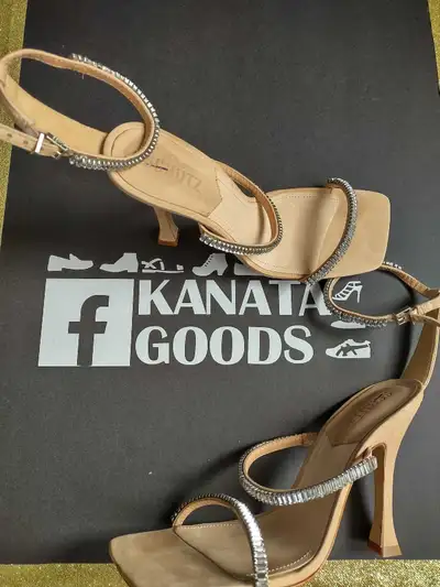 Women's sandals size 10, Schultz, Kanata, ottawa, View more