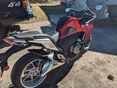 Reduced from $7,000.00, save $500.00, best price you'll find on one of these bikes. - 6 Speed Manual...