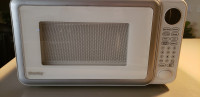 White Danby 0.7 Cu. Ft countertop microwave