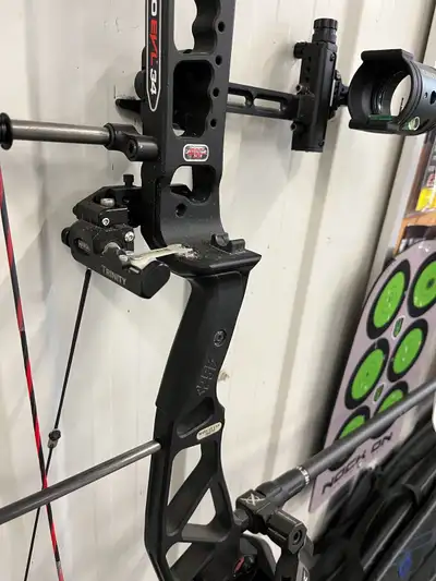 PSE EVL 34 LH 70lbs, View more