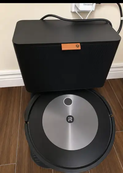 ❤️Roomba j7+ Self-Emptying Robot Vacuum, View more