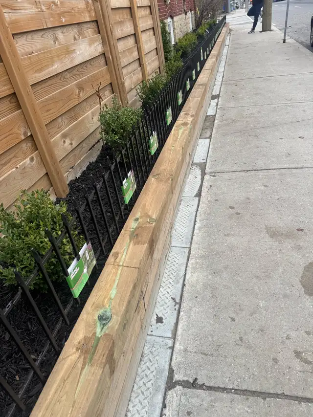 pk landscaping 521699832690780163