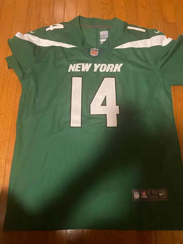 Sam Darnold Jersey in Football in St. Albert - Image 3