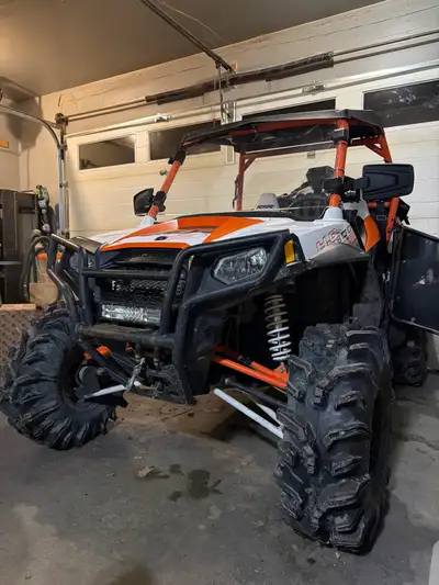 RZR 800s excellent condition 2000 km. New tires, bearings and brakes. New belt, complete fluid chang...