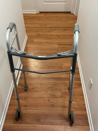 Marchettes et Cannes, View more