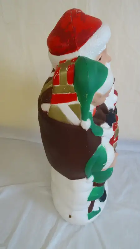 Vtg TPI Blow Mold Santa with Elves 31" Tall in Outdoor Décor in Kitchener / Waterloo - Image 3