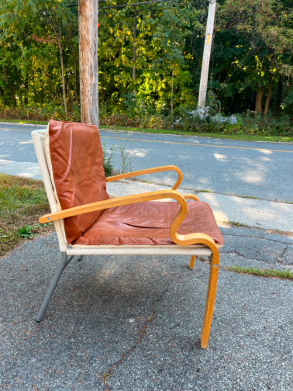 Chaise vintage ikea cuir authentique Bjarred cognac leather dans Chaises, Fauteuils inclinables  à Ouest de l’Île