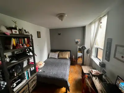 DOWNTWON ROOM AVAILABLE :D CAT FRIENDLY