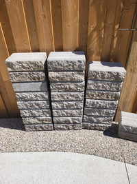 Retaining wall stone
