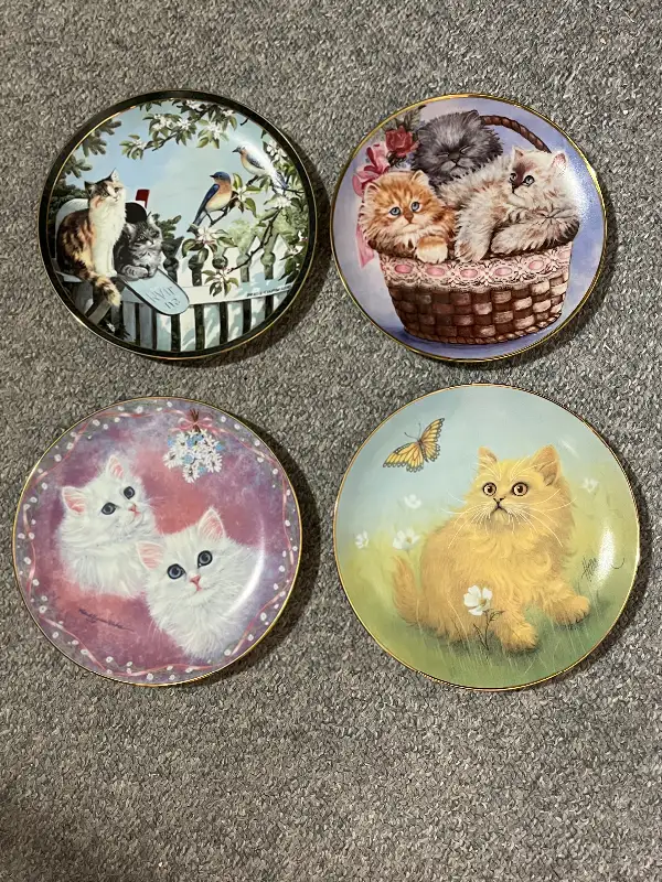 4 plates about cats in Arts & Collectibles in City of Toronto - Image 2