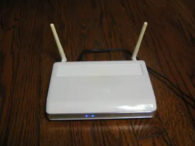 Asus RT-N12 router Fresh Tomato open source, View more