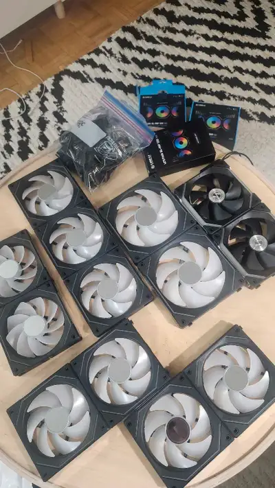 Lian li uni fan SL infinity 120 RGB, View more