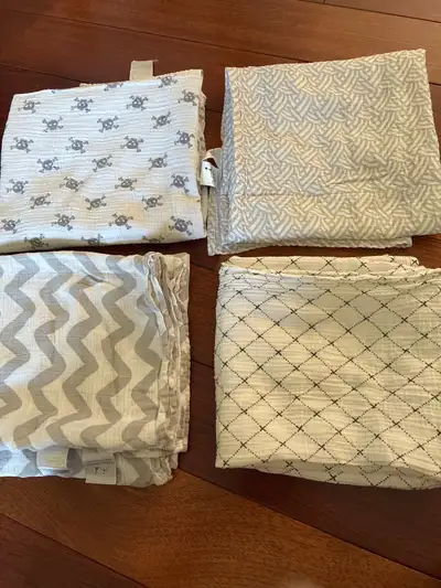4 Aden + Anais Muslin Swaddle Blankets. , View more