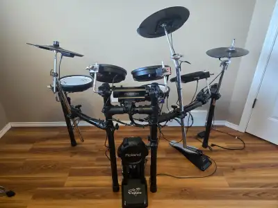Roland TD-4 Electronic Drum Kit – Mesh Pads, Expanded, View more