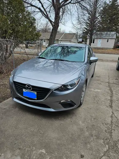 2016 Mazda 3 GX Sky