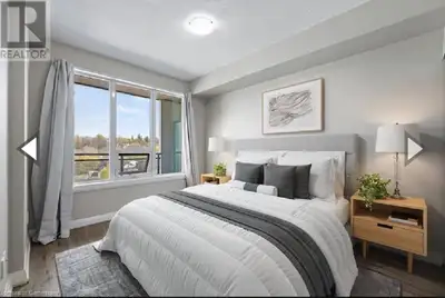 Beautiful downtown one bedroom + den, 1 bathroom in the original Metalworks Building. This unit is l...