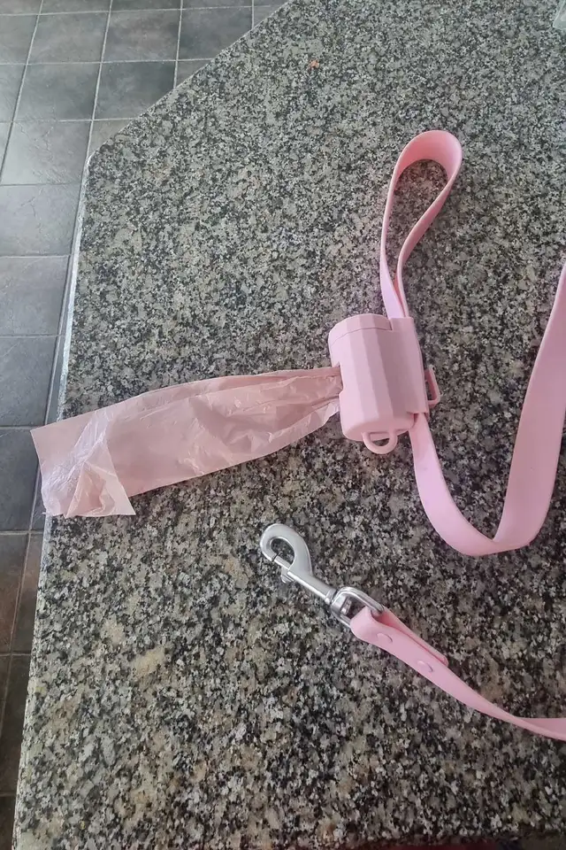 Baby-pink soft dog leash - 48", with built-in poop bag dispenser in Accessories in St. Catharines - Image 3