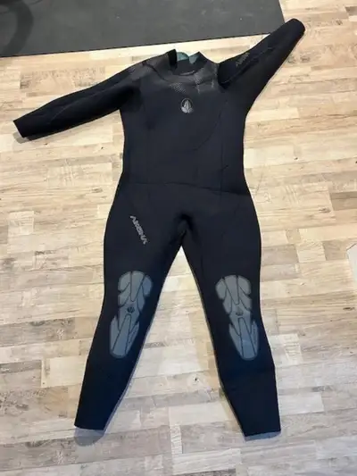 Akona Titanium 7mm wetsuit, 4XL never been in water w / extras, View more