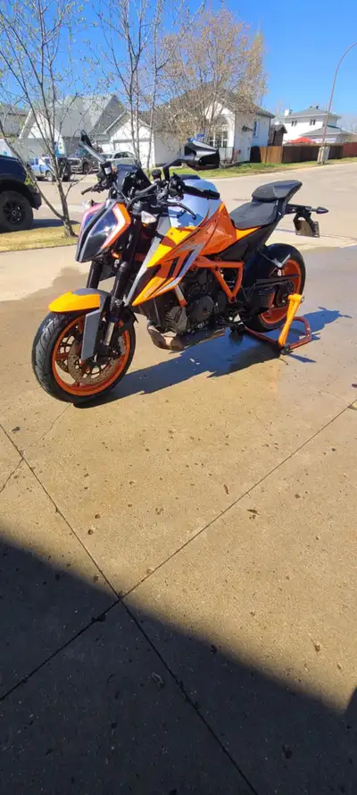 For sale 2022 KTM 1290 Super Duke EVO R, a hyper-naked motorcycle with a powerful 1301 cc engine and...