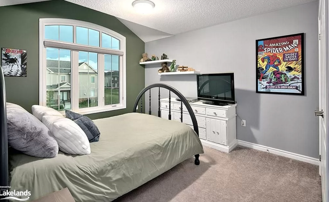 Room for rent in Collingwood. in Room Rentals & Roommates in Owen Sound - Image 3