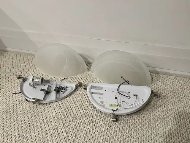CANARM Wall Light Fixture (Brushed Pewter) - Only One Available in Indoor Lighting & Fans in City of Toronto - Image 2
