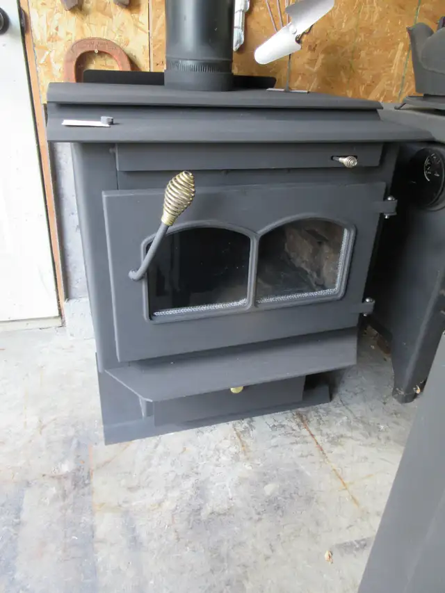 Good Used Wood Stoves / Woodstoves.  OS. in Fireplace & Firewood in Owen Sound - Image 5