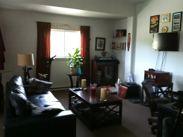 QUALITY LARGE 1 BDRM -EAST CITY - ON ROTARY TRAIL-AVAIL NOV. 1ST