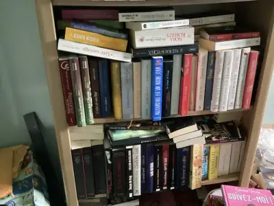 Liquidation de livres Longueuil 1$2$3$, View more