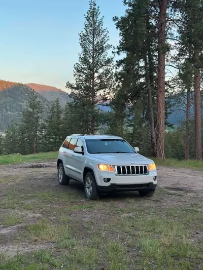 2013 Jeep Grand Cherokee Laredo 4x4 – 223,000 km – $12500 OBO Selling my 2013 Jeep Grand Cherokee La...