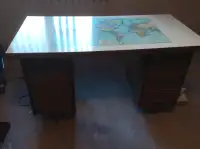Classic World Map Study Desk