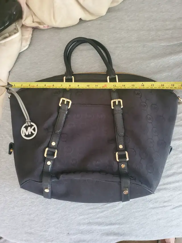 Michael Kors Bag in Women's - Bags & Wallets in London - Image 3