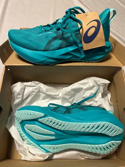 BranASICS Novablast 5 women’s running shoes Size 8.5 US, View more