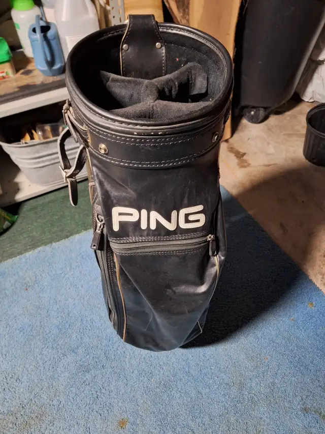 PING Vintage leather golf bag in Golf in Ottawa - Image 3