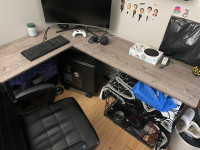 L desk with pc stand